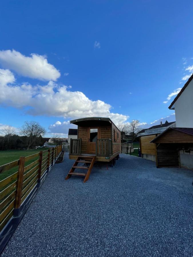Chez Celia, Roulotte En Champagne Villa Fleury-la-Riviere ภายนอก รูปภาพ