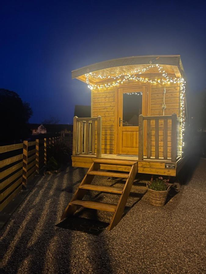 Chez Celia, Roulotte En Champagne Villa Fleury-la-Riviere ภายนอก รูปภาพ